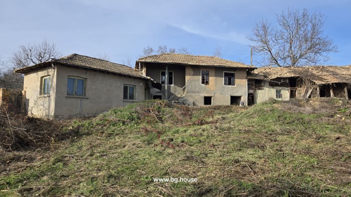 Image No.8-3 Bed House for sale