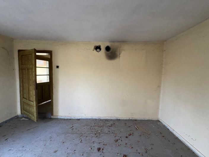 Image No.15-3 Bed House for sale