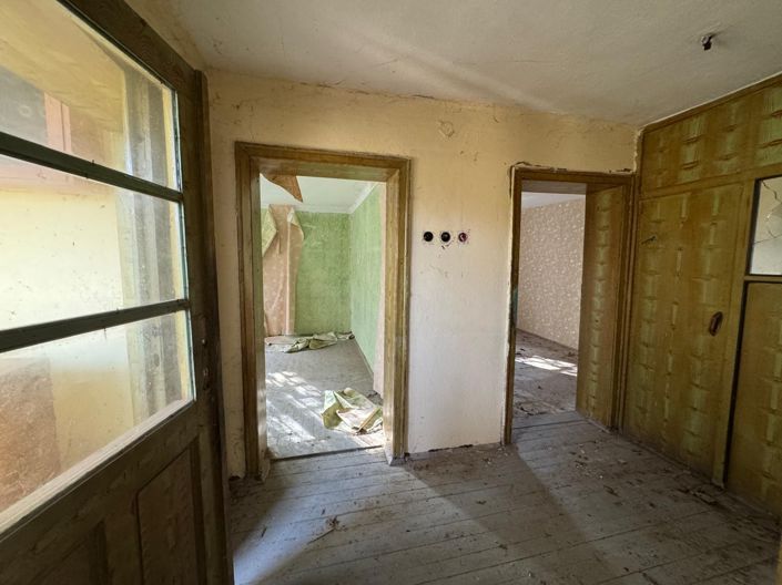 Image No.17-3 Bed House for sale