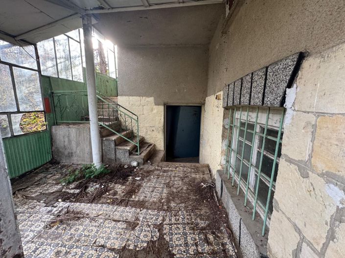 Image No.2-3 Bed House for sale