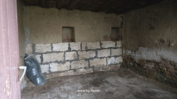 Image No.21-6 Bed House for sale