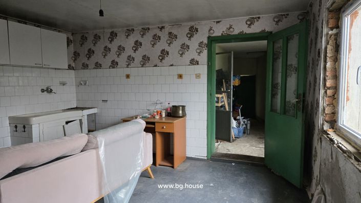 Image No.29-6 Bed House for sale