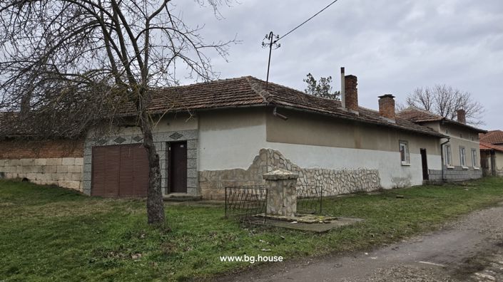 Image No.4-6 Bed House for sale