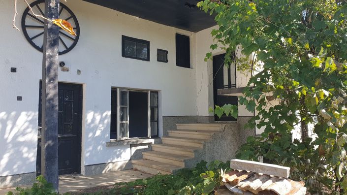 Image No.11-2 Bed House for sale