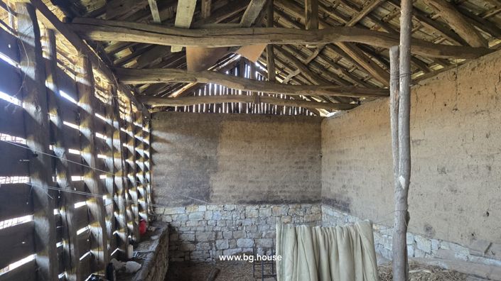 Image No.15-3 Bed House for sale