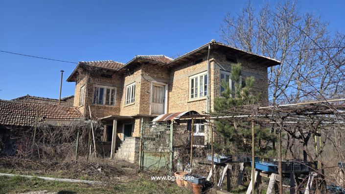Image No.18-3 Bed House for sale