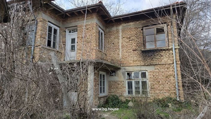 Image No.19-4 Bed House for sale