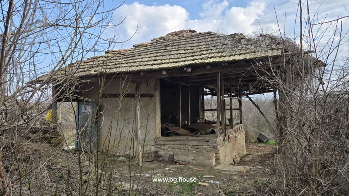 Image No.22-4 Bed House for sale