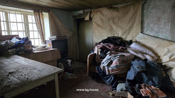 Image No.25-4 Bed House for sale