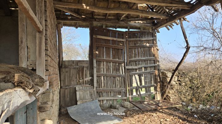 Image No.9-4 Bed House for sale