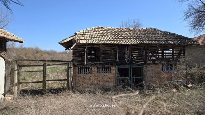 Image No.21-3 Bed House for sale