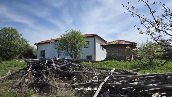 Image No.20-2 Bed House for sale