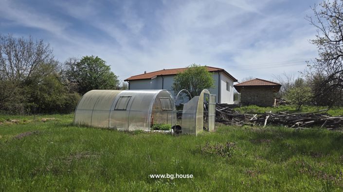 Image No.22-2 Bed House for sale