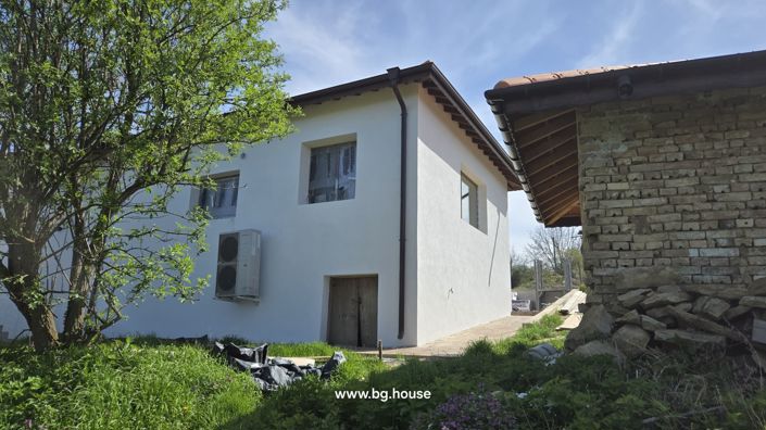 Image No.25-2 Bed House for sale