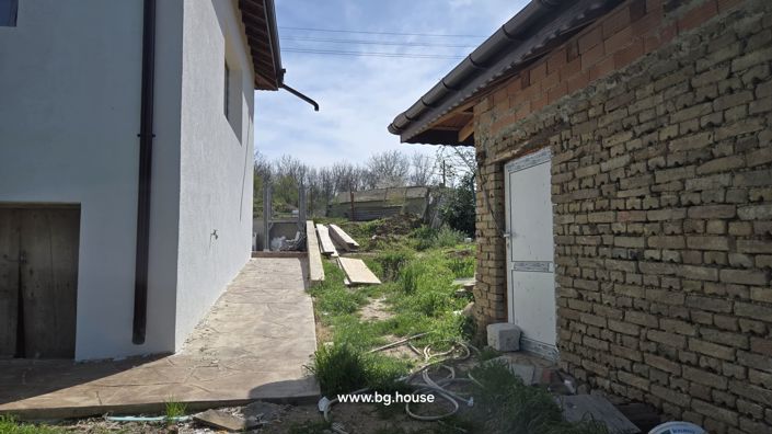 Image No.28-2 Bed House for sale