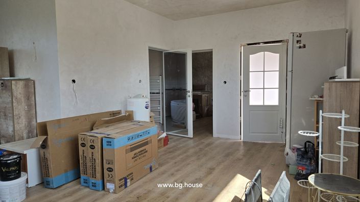 Image No.31-2 Bed House for sale