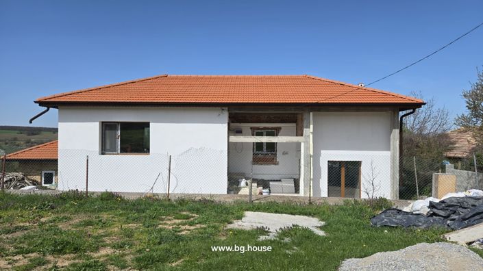 Image No.6-2 Bed House for sale