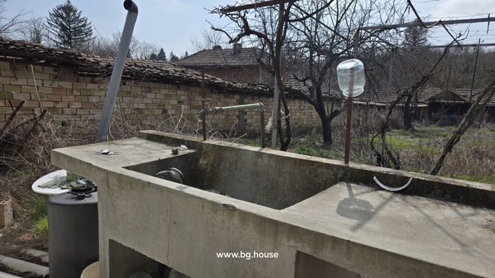 Image No.19-4 Bed House for sale