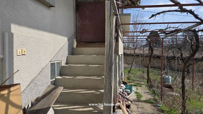 Image No.29-4 Bed House for sale