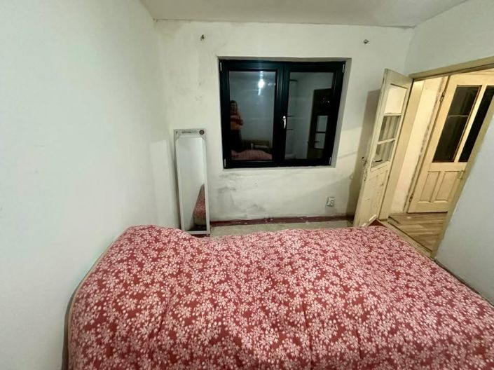 Image No.14-1 Bed House for sale