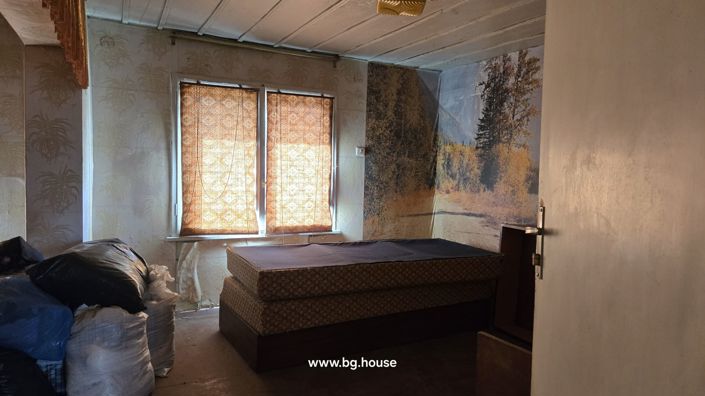 Image No.19-3 Bed House for sale