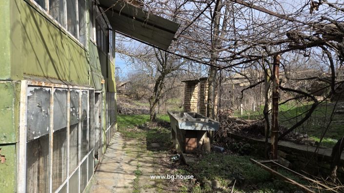 Image No.24-3 Bed House for sale
