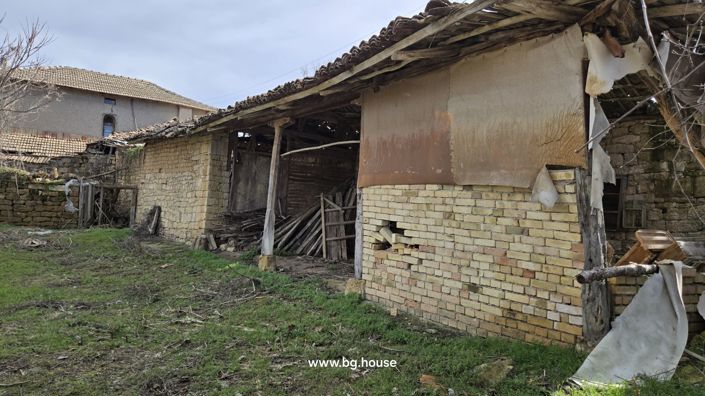 Image No.30-3 Bed House for sale