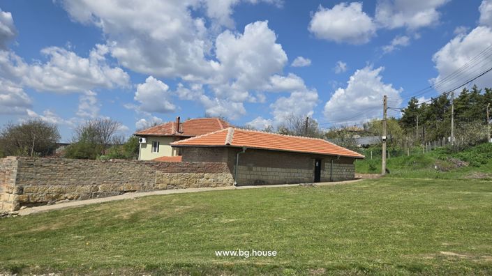 Image No.7-3 Bed House for sale