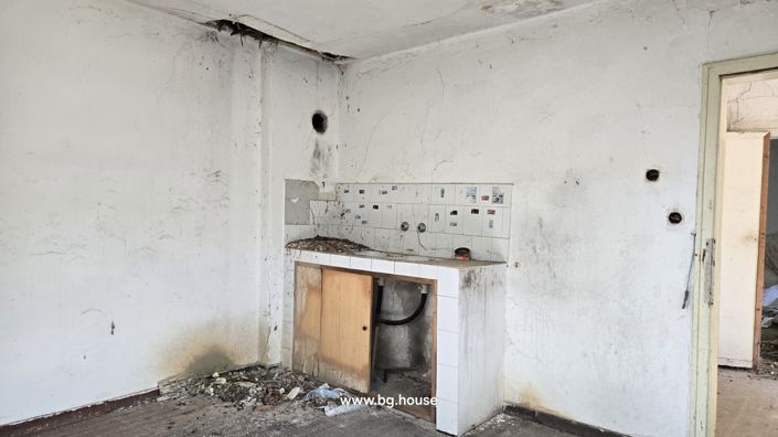 Image No.21-3 Bed House for sale