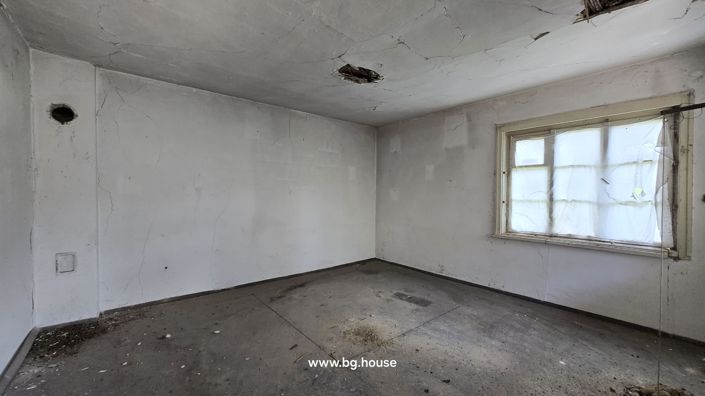 Image No.27-3 Bed House for sale