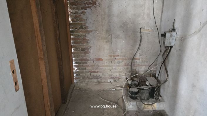 Image No.18-Commercial for sale