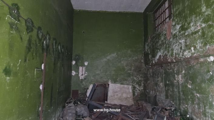 Image No.20-Commercial for sale