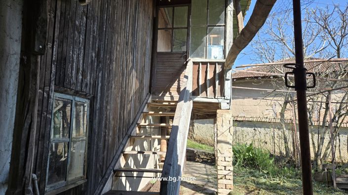 Image No.20-4 Bed House for sale
