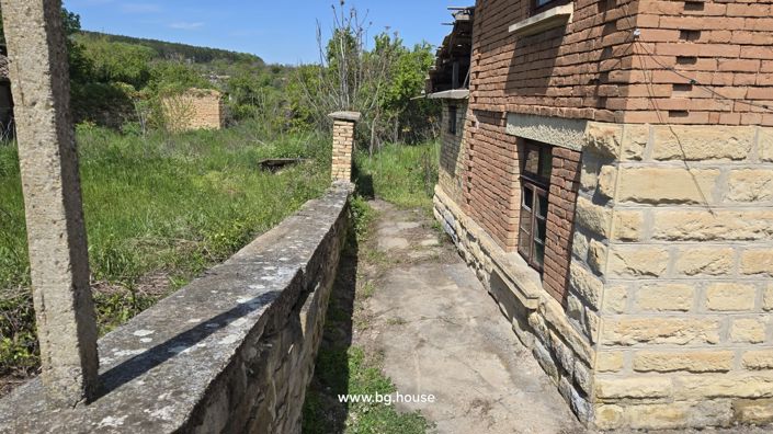 Image No.15-3 Bed House for sale
