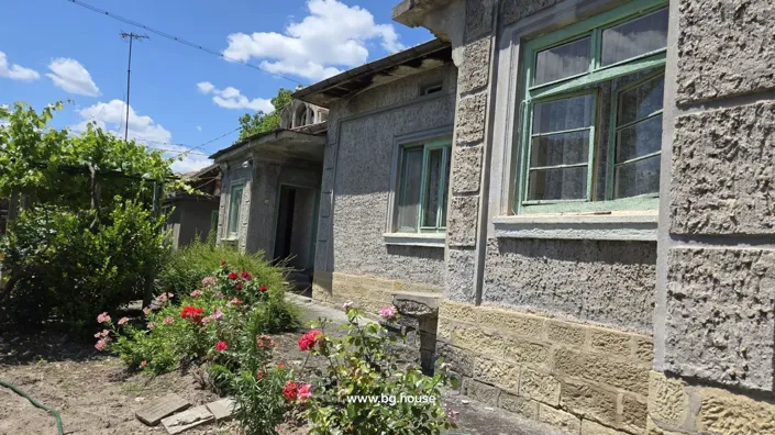 Image No.13-4 Bed House for sale