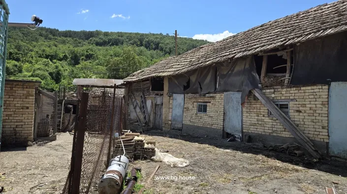 Image No.20-4 Bed House for sale