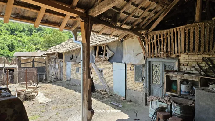 Image No.23-4 Bed House for sale