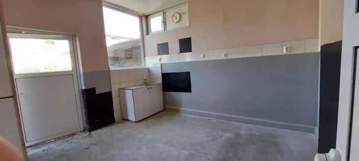 Image No.30-1 Bed House for sale