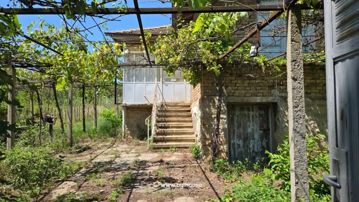 Image No.10-2 Bed House for sale