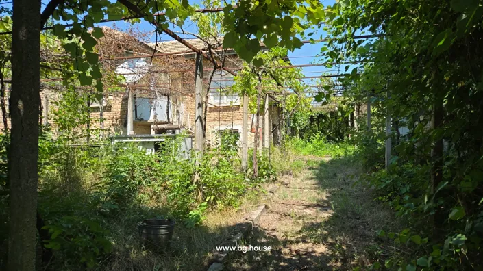 Image No.14-2 Bed House for sale