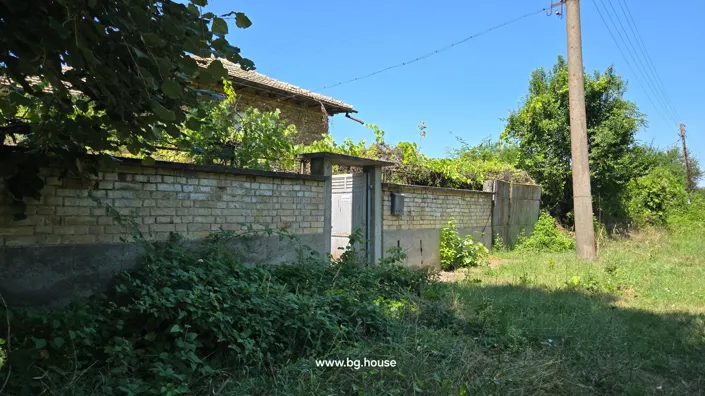 Image No.2-2 Bed House for sale