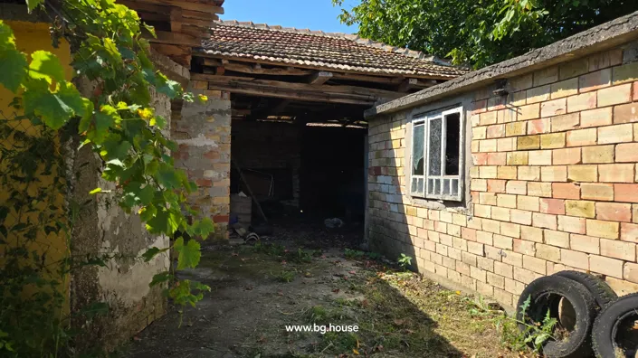 Image No.9-3 Bed House for sale