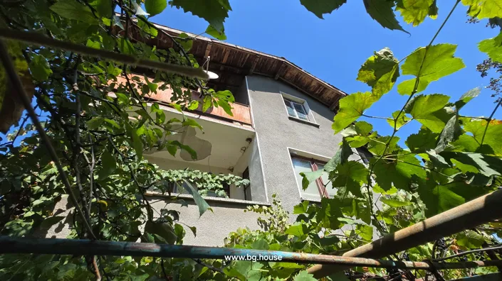 Image No.10-3 Bed House for sale