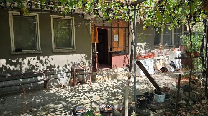 Image No.11-3 Bed House for sale