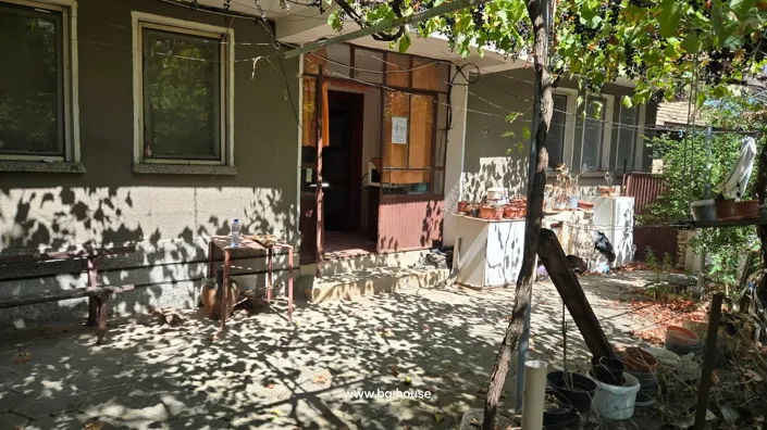 Image No.8-3 Bed House for sale