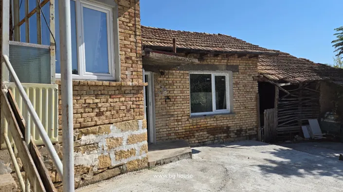 Image No.27-2 Bed House for sale
