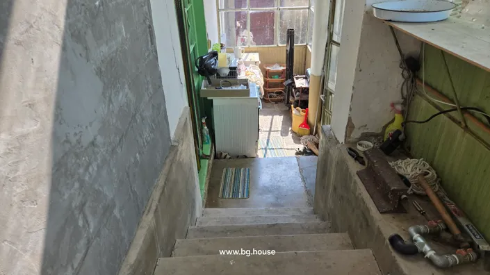 Image No.18-3 Bed House for sale