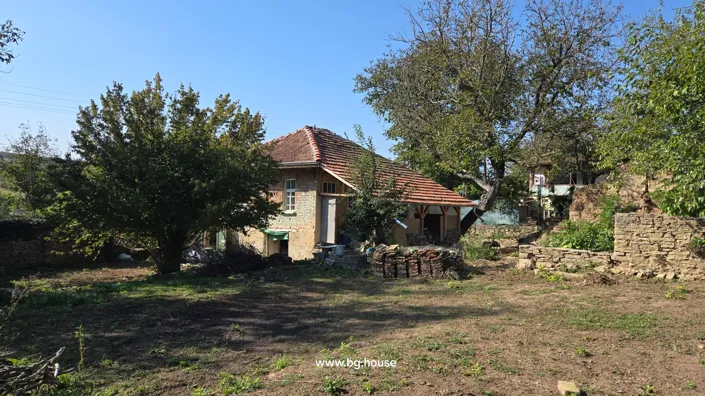 Image No.17-3 Bed House for sale