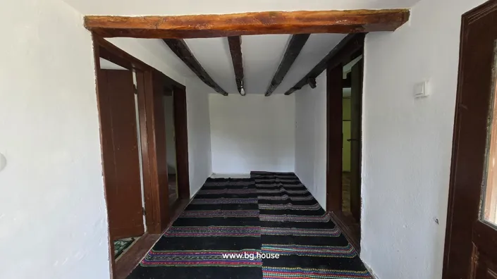 Image No.19-4 Bed House for sale