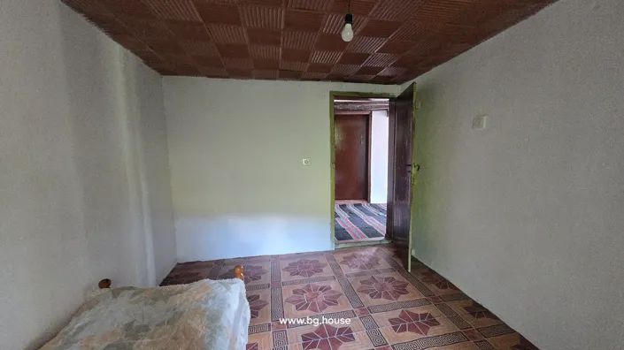 Image No.27-4 Bed House for sale